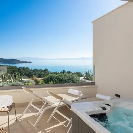 Aminess Laurel Khalani Hotel 5*