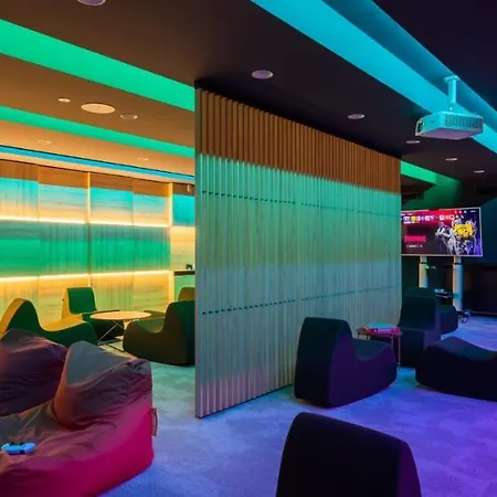 Aminess Laurel Khalani