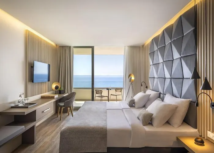 Aminess Laurel Khalani 5*