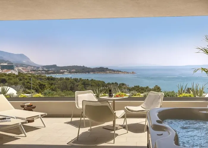 Aminess Laurel Khalani