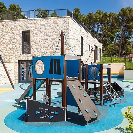 Aminess Laurel Khalani Makarska